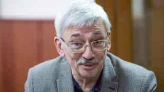 Олег Орлов не считает нужным участвовать в протухшем суде