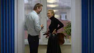 Главное: душа Навального опять с нами! (В коридоре суда во время слушания дела «Кировлеса», 2013 год)